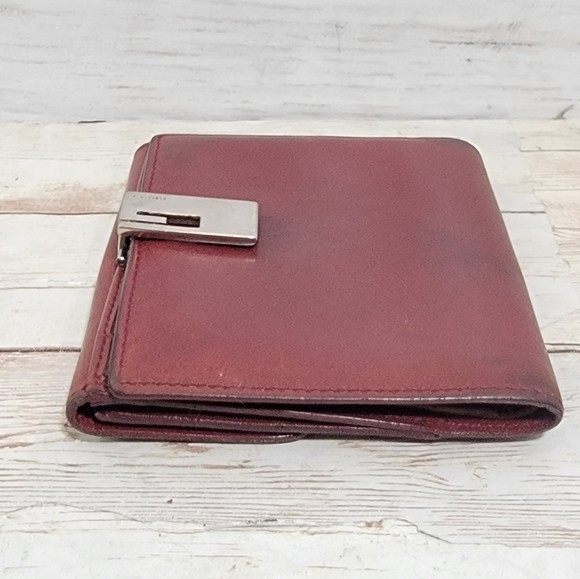 GUCCI vintage G Clip Bifold Wallet Wine Red Leather - Picture 11 of 15